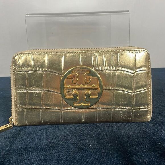 Tory Burch Gold Crocodile Leather Zip Wallet - Picture 1 of 4